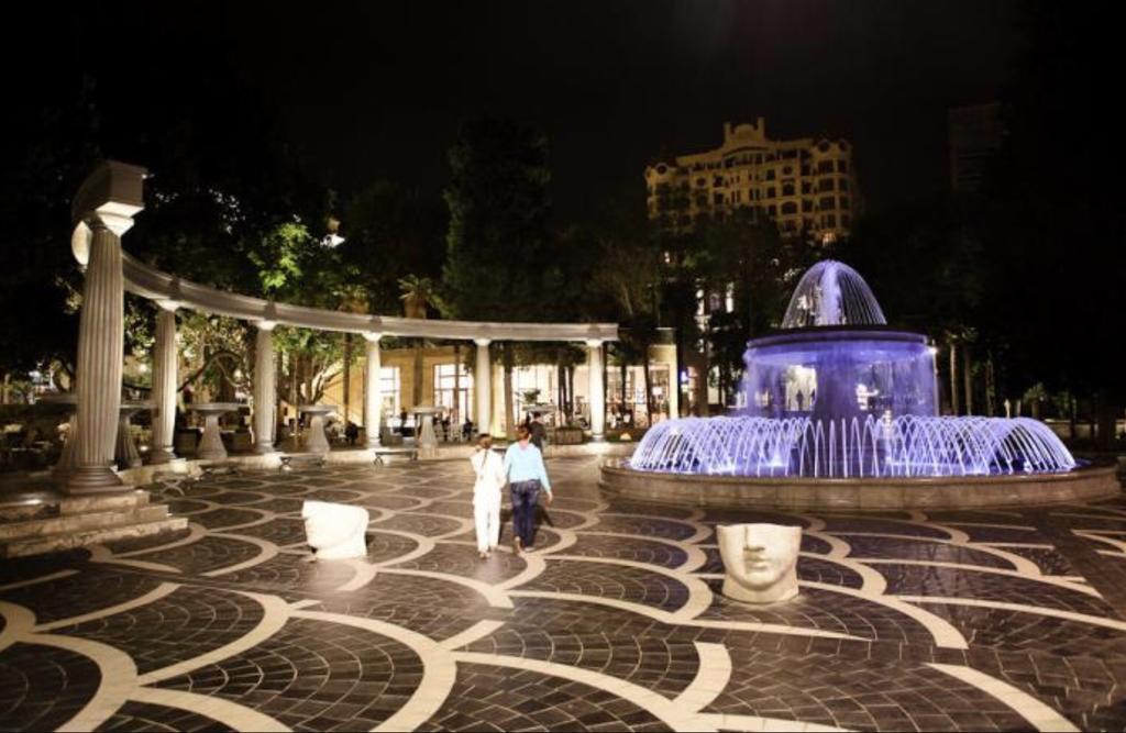 Check-In Apartment Near Fountain Square Vidadi Str Baku Bagian luar foto