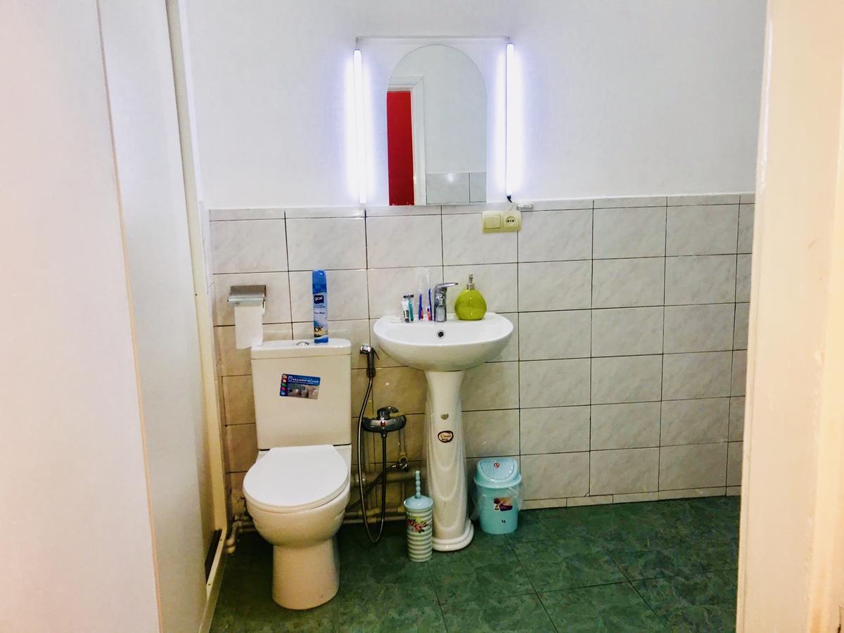 Check-In Apartment Near Fountain Square Vidadi Str Baku Bagian luar foto