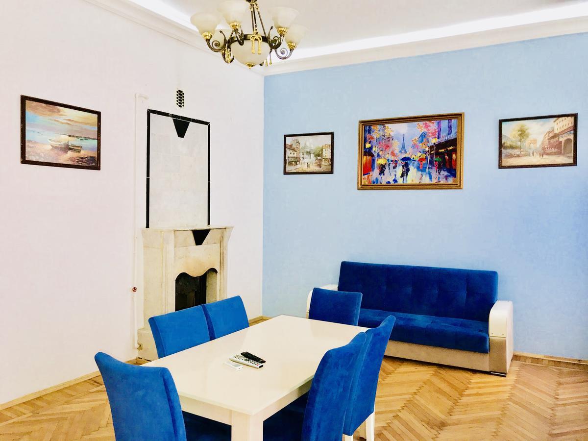 Check-In Apartment Near Fountain Square Vidadi Str Baku Bagian luar foto