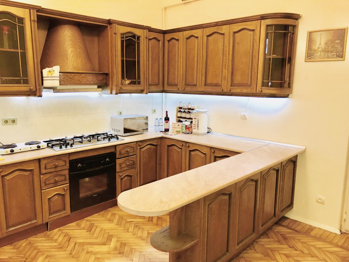 Check-In Apartment Near Fountain Square Vidadi Str Baku Bagian luar foto