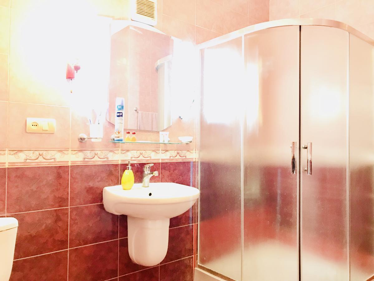 Check-In Apartment Near Fountain Square Vidadi Str Baku Bagian luar foto