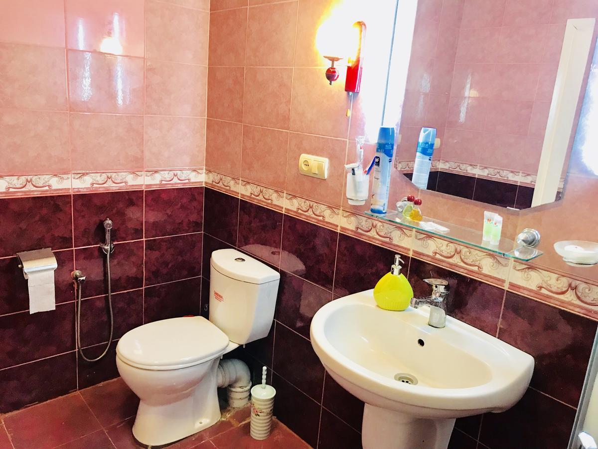 Check-In Apartment Near Fountain Square Vidadi Str Baku Bagian luar foto